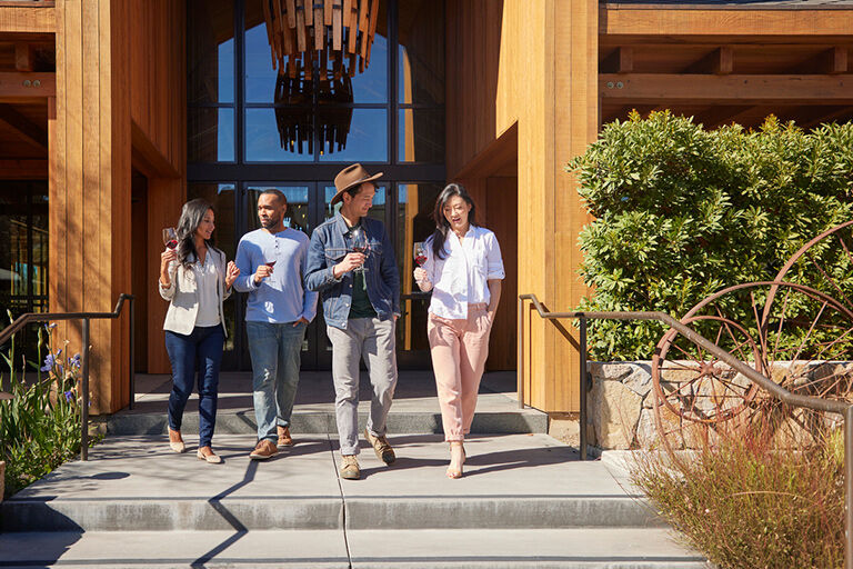 People strolling and tasting wire at Cakebread Cellars